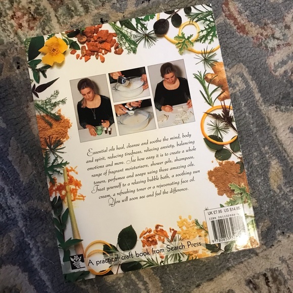 The Aromatherapy Kitchen Book - Picture 3 of 3